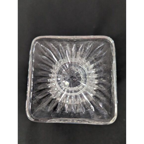 Imperial Cape Cod Pressed Glass 3 1/2-inch 4-oz Footed Oyster Fruit Cocktail - Picture 5 of 6